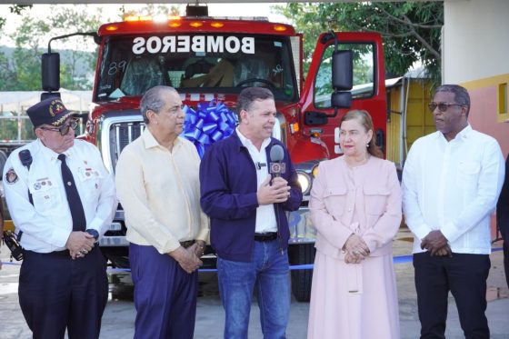 Proindustria recibe camión de bomberos para la Zona Franca Industrial de La Vega