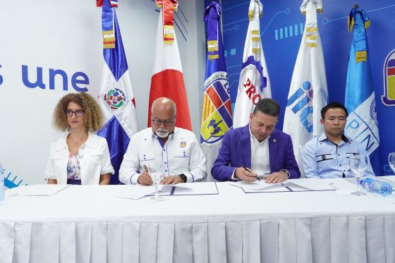Proindustria entrega maquinarias al Instituto Politécnico Loyola para impulsar el Programa de Aceleración de Startups Industriales
